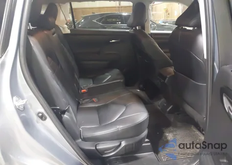 2023 Toyota Highlander Xle z USA, uszkodzony, nr VIN 5TDKDRBH4PS516938